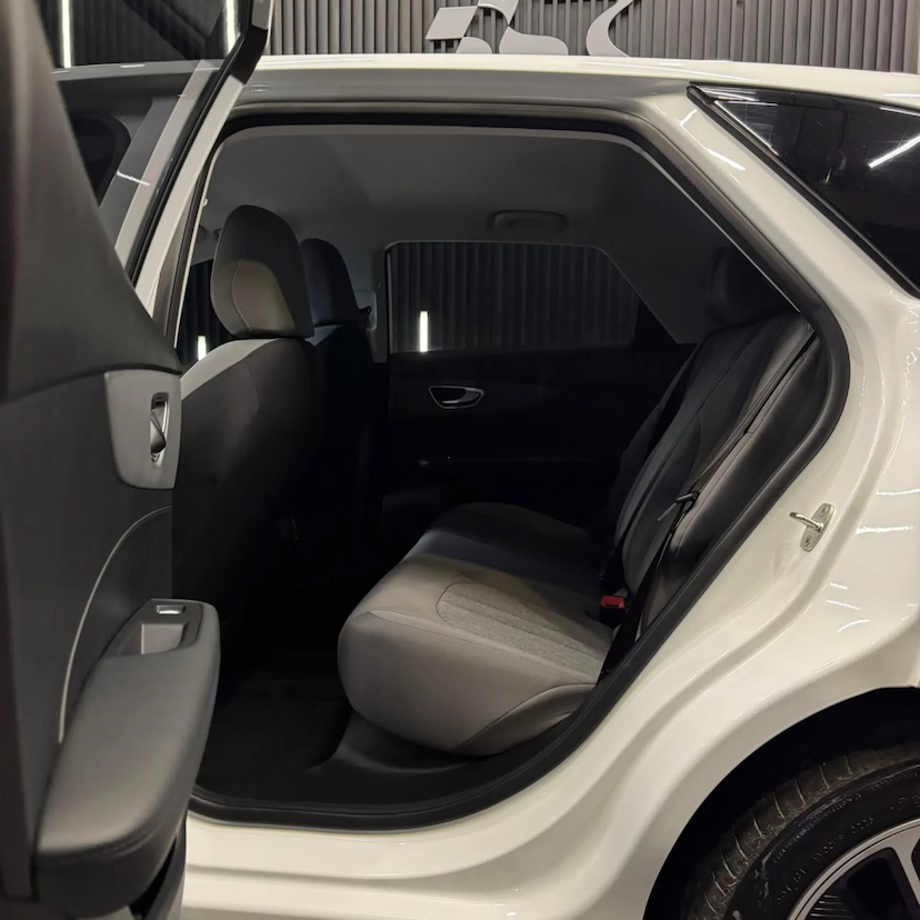 Foto do veículo MG 4 64 KW ELÉTRICO COMFORT 2027 3.223 KM 174.990,00