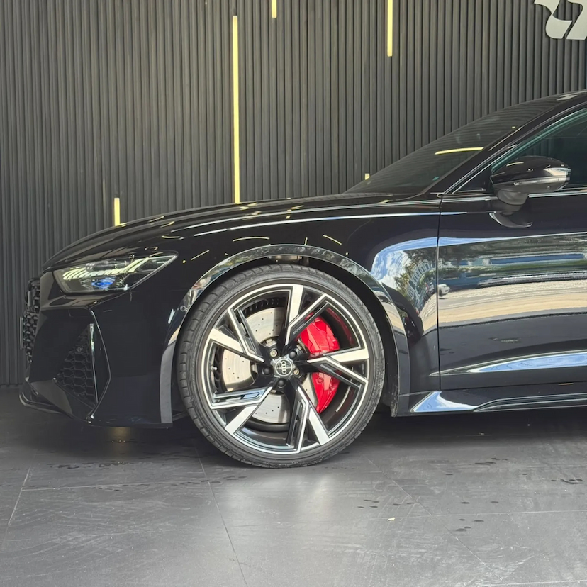 Foto do veículo AUDI RS6 4.0 V8 TFSI MHEV AVANT PERFORMANCE TIPTRONIC 2025 3.653 KM 989.990,00