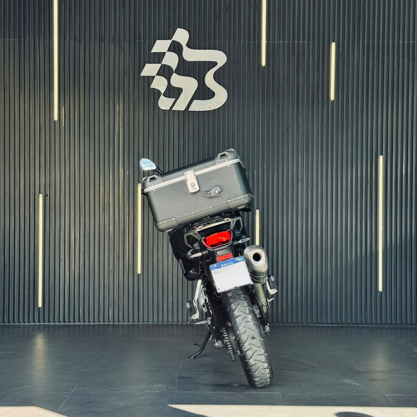 Foto do veículo BMW F 850 GS 850 GS PREMIUM 2023 30.350 KM 60.990,00