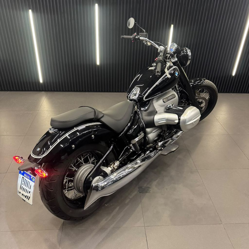 Foto do veículo BMW R18 R 18 PURE 2023 1.217 KM 94.990,00