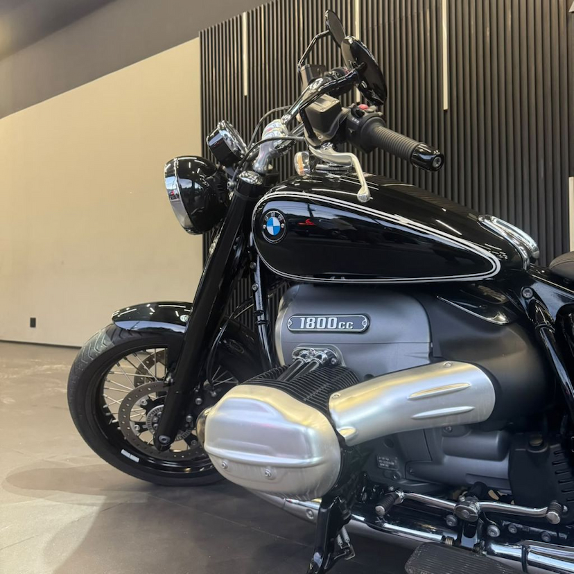 Foto do veículo BMW R18 R 18 PURE 2023 1.217 KM 94.990,00