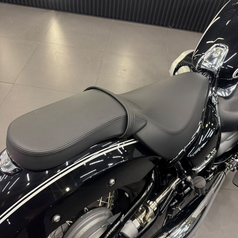 Foto do veículo BMW R18 R 18 PURE 2023 1.217 KM 94.990,00