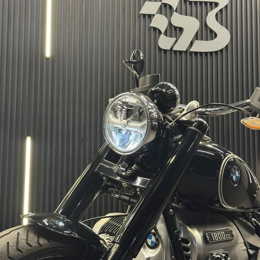 Foto do veículo BMW R18 R 18 PURE 2023 1.217 KM 94.990,00