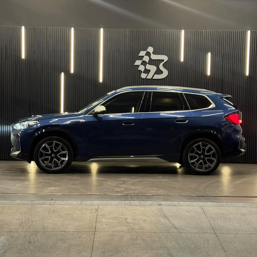 Foto do veículo BMW X1 2.0 16V TURBO GASOLINA SDRIVE20I X-LINE STEPTRONIC 2024 42.650 KM 259.990,00