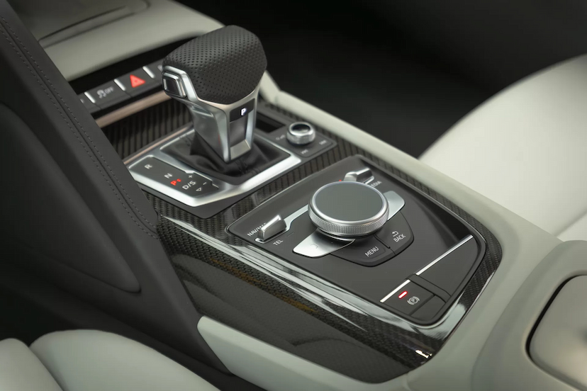 Foto do veículo AUDI R8 COUPÉ QUATTRO S TRONIC 2021 1.737 KM 1.849.900,00
