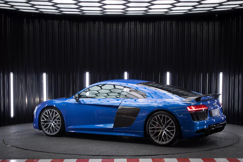 Foto do veículo AUDI R8 COUPE 2017 16.628 KM 1.299.900,00