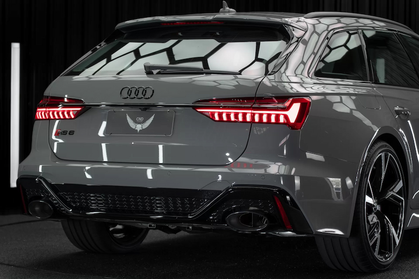 Foto do veículo AUDI RS6 AVANT 2023 400 KM 1.150.000,00