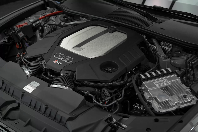 Foto do veículo AUDI RS6 AVANT 2023 400 KM 1.150.000,00