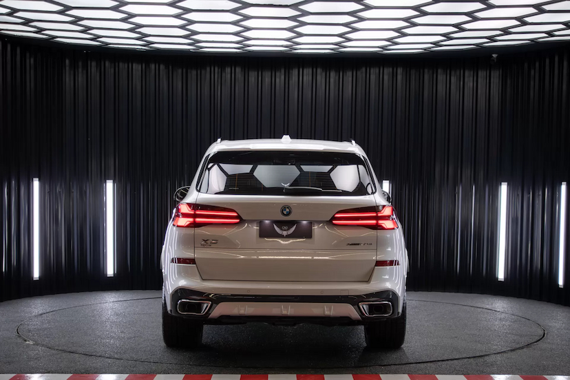Foto do veículo BMW X5 M COMPETITION 2024 10.602 KM 709.900,00