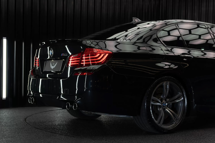 Foto do veículo BMW M5  2014 28.800 KM 319.900,00