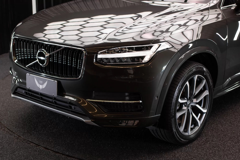 Foto do veículo VOLVO XC90 MOMENTUM 2019 56.600 KM 269.900,00