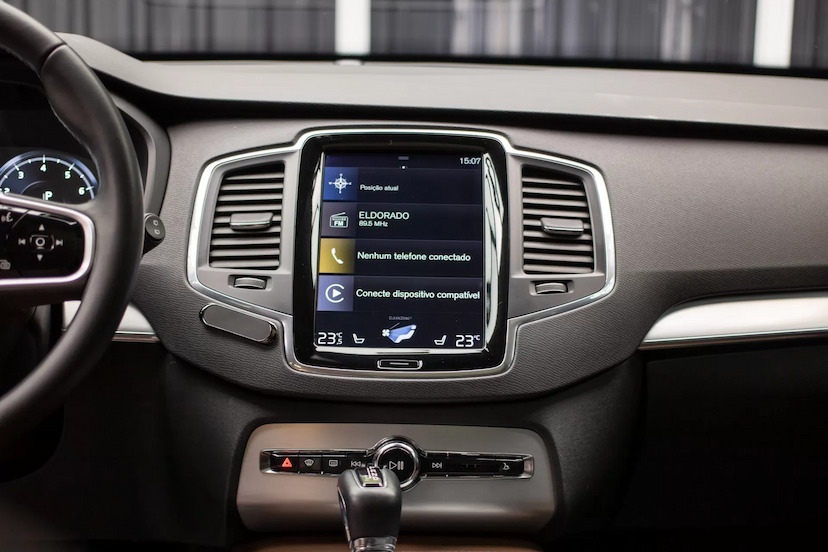 Foto do veículo VOLVO XC90 MOMENTUM 2019 56.600 KM 269.900,00