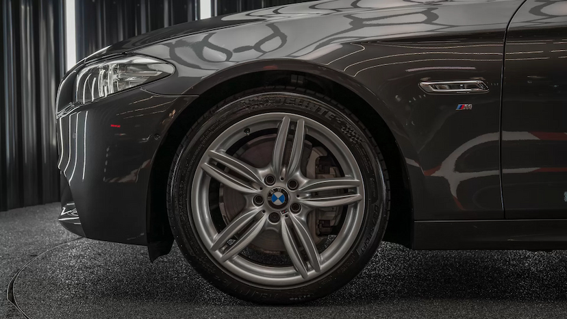 Foto do veículo BMW 535I M SPORT 2016 20.731 KM 185.900,00