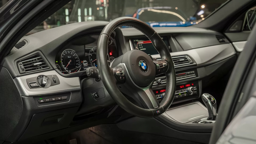 Foto do veículo BMW 535I M SPORT 2016 20.731 KM 185.900,00
