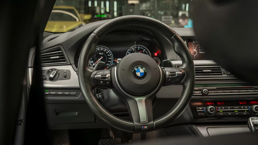 Foto do veículo BMW 535I M SPORT 2016 20.731 KM 185.900,00