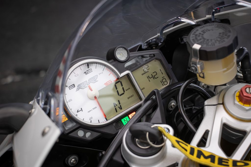 Foto do veículo BMW S1000 RR  2014 5.772 KM 73.900,00