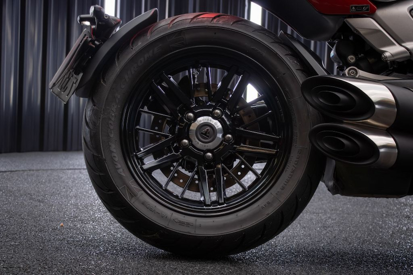 Foto do veículo TRIUMPH ROCKET 3 R 2021 7.000 KM 94.900,00