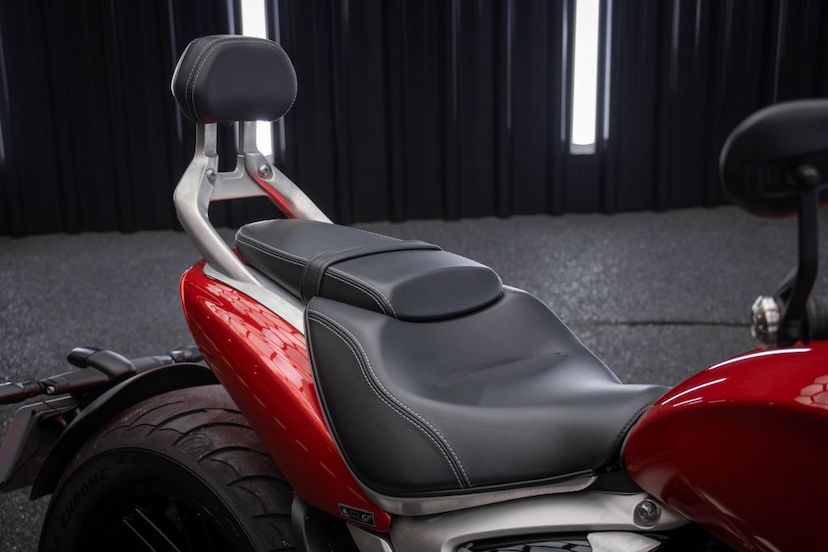 Foto do veículo TRIUMPH ROCKET 3 R 2021 7.000 KM 94.900,00