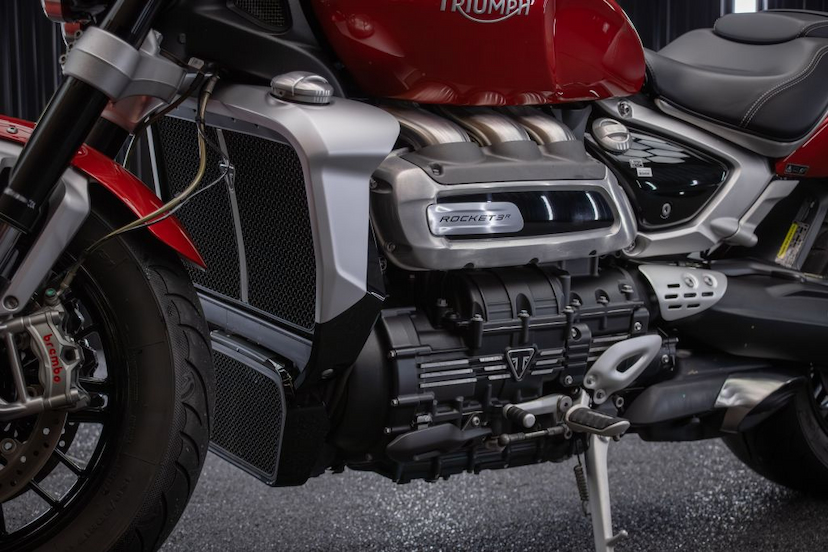 Foto do veículo TRIUMPH ROCKET 3 R 2021 7.000 KM 94.900,00