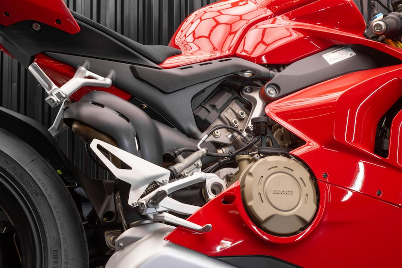 Foto do veículo DUCATI PANIGALE V4 SP  2021 100 KM 149.900,00