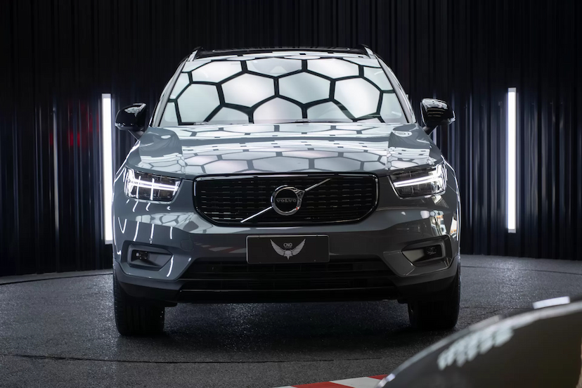 Foto do veículo VOLVO XC40 T5 RECHARGE R-DESIGN 2022 20.623 KM 249.900,00