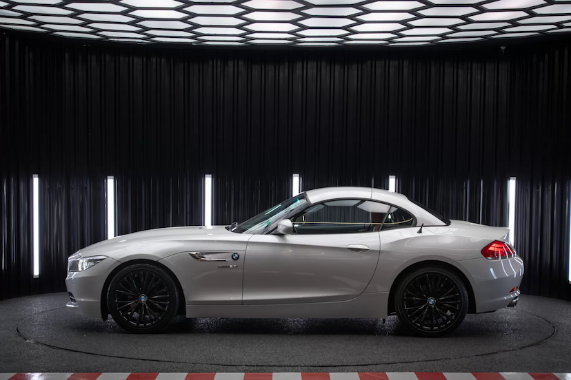 Foto do veículo BMW Z4 2.0 16V TURBO GASOLINA SDRIVE20I AUTOMÁTICO 2014 41.000 KM 229.900,00