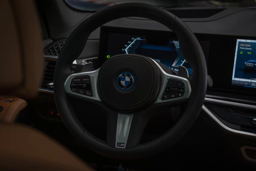 Foto do veículo BMW X5 3.0 I6 TURBO HÍBRIDO XDRIVE50E M SPORT AUTOMÁTICO 2024 13.500 KM 645.900,00