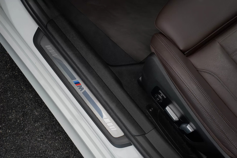 Foto do veículo BMW 320I 2.0 16V TURBO FLEX M SPORT AUTOMÁTICO 2023 26.114 KM 295.900,00