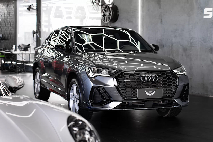 Foto do veículo AUDI Q3 2.0 40 TFSI GASOLINA SPORTBACK PERFORMANCE BLACK QUATTRO TIPTRONIC 2023 18.000 KM 274.900,00