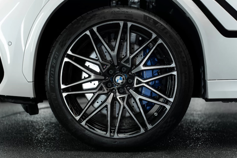 Foto do veículo BMW X6 4.4 V8 BITURBO GASOLINA M COMPETITION AUTOMÁTICO 2022 39.000 KM 799.900,00