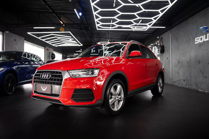 Foto do veículo AUDI Q3 1.4 TFSI AMBIENTE GASOLINA 4P S TRONIC 2016 63.221 KM 94.900,00