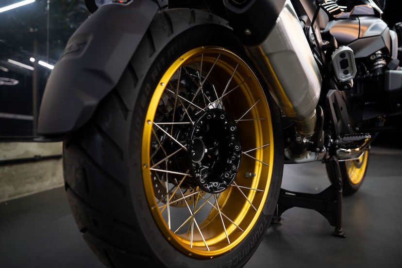 Foto do veículo BMW R 1300 GS TRIPLE BLACK  2024 202 KM 107.900,00