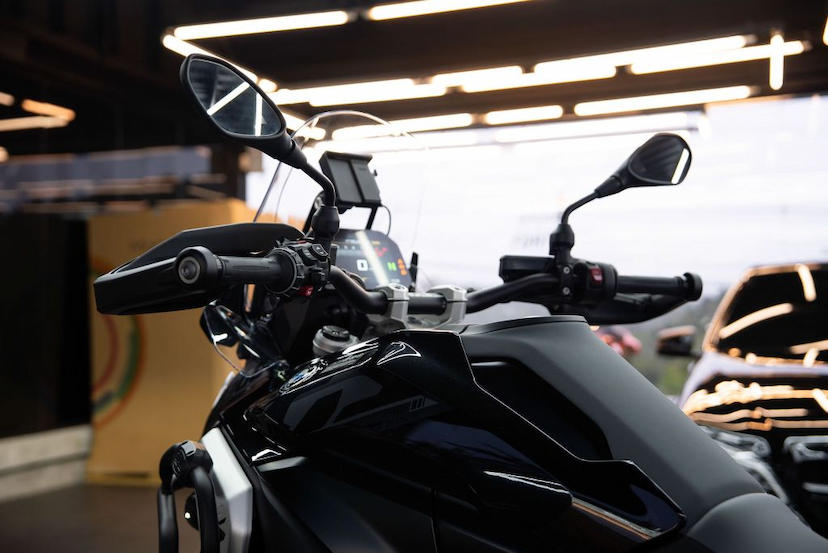 Foto do veículo BMW R 1300 GS TRIPLE BLACK  2024 202 KM 107.900,00