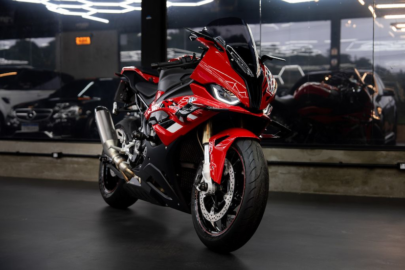 Foto do veículo BMW S 1000 RR  2024 1.100 KM 116.900,00