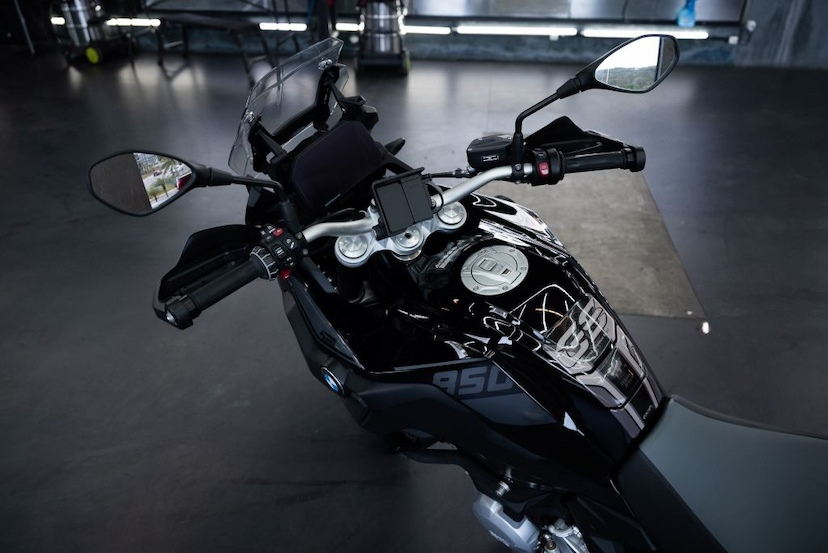 Foto do veículo BMW F 850 GS ADVENTURE PREMIUM  2023 15.305 KM 69.900,00