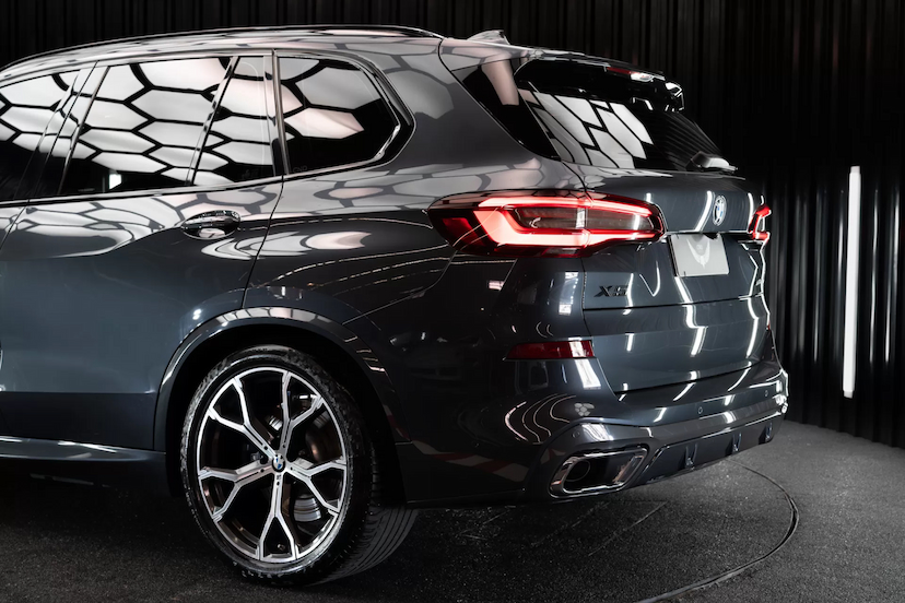 Foto do veículo BMW X5 3.0 I6 TURBO HÍBRIDO XDRIVE45E M SPORT AUTOMÁTICO 2021 72.000 KM 329.900,00