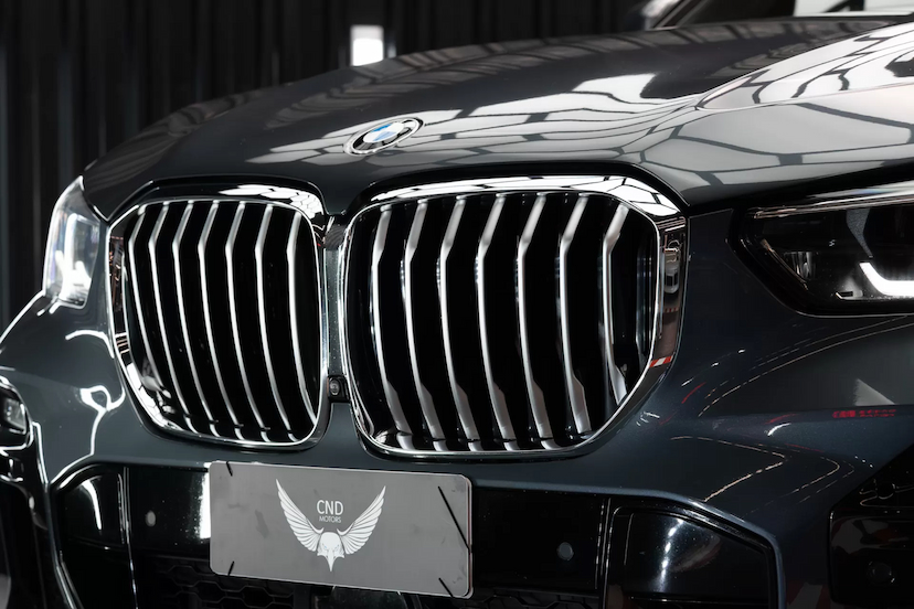 Foto do veículo BMW X5 3.0 I6 TURBO HÍBRIDO XDRIVE45E M SPORT AUTOMÁTICO 2021 72.000 KM 329.900,00