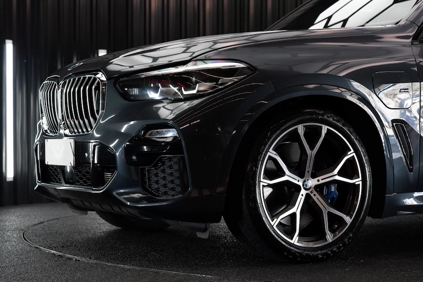 Foto do veículo BMW X5 3.0 I6 TURBO HÍBRIDO XDRIVE45E M SPORT AUTOMÁTICO 2021 72.000 KM 329.900,00