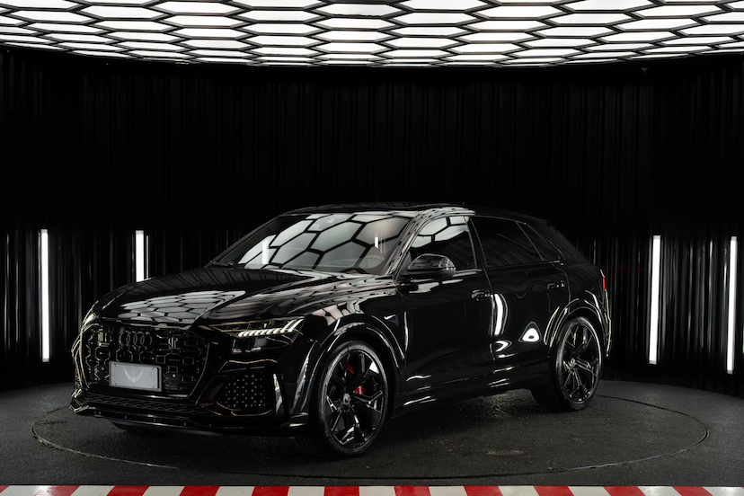 Foto do veículo AUDI RS Q8 4.0 V8 TWINTURBO MHEV TIPTRONIC 2021 46.347 KM 664.900,00