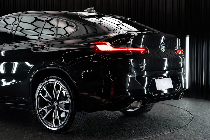 Foto do veículo BMW X4 2.0 16V GASOLINA XDRIVE30I M SPORT STEPTRONIC 2024 18.000 KM 389.900,00