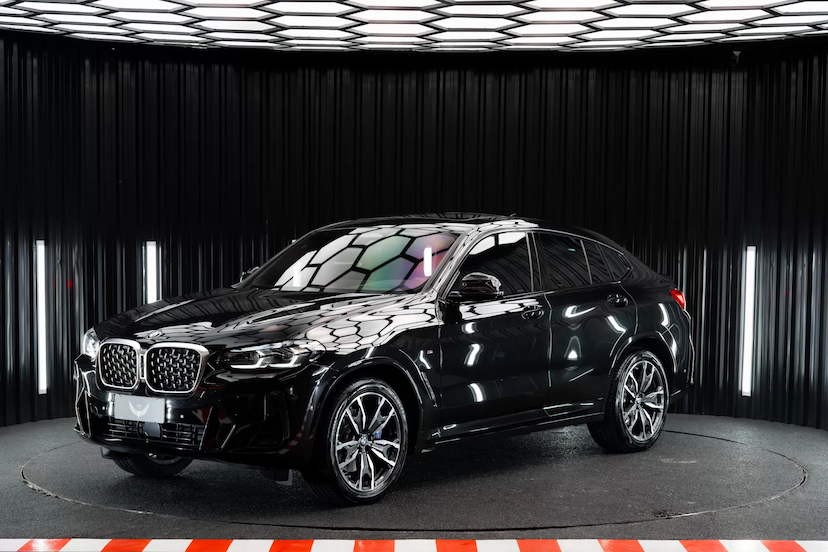 Foto do veículo BMW X4 2.0 16V GASOLINA XDRIVE30I M SPORT STEPTRONIC 2024 18.000 KM 389.900,00