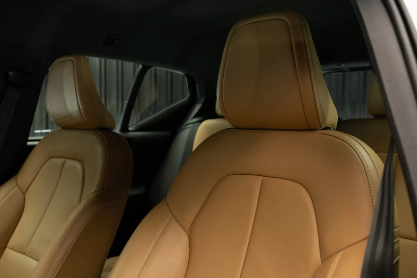 Foto do veículo VOLVO XC40 2.0 T4 GASOLINA MOMENTUM GEARTRONIC 2020 64.000 KM 144.900,00