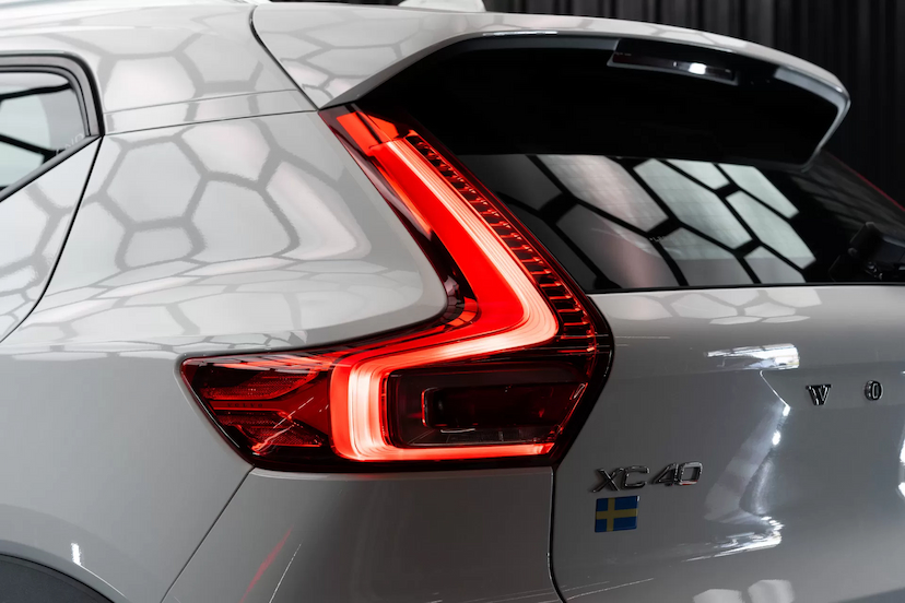 Foto do veículo VOLVO XC40 2.0 T4 GASOLINA MOMENTUM GEARTRONIC 2020 64.000 KM 144.900,00