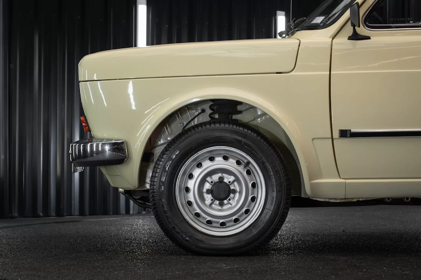 Foto do veículo FIAT 147 1.0 L 8V GASOLINA 2P MANUAL 1980 999.999 KM 99.900,00