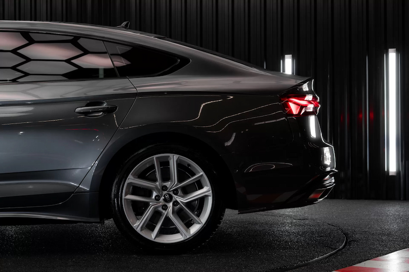Foto do veículo AUDI A5 2.0 TFSI GASOLINA SPORTBACK PERFORMANCE BLACK S TRONIC 2021 22.755 KM 279.900,00