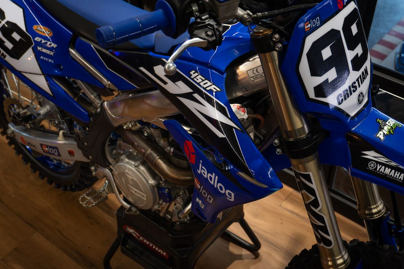 Foto do veículo YAMAHA YZ 450F  2020 75 KM 49.900,00