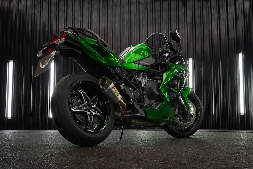 Foto do veículo KAWASAKI NINJA H2 SX SE  2019 8.250 KM 169.900,00