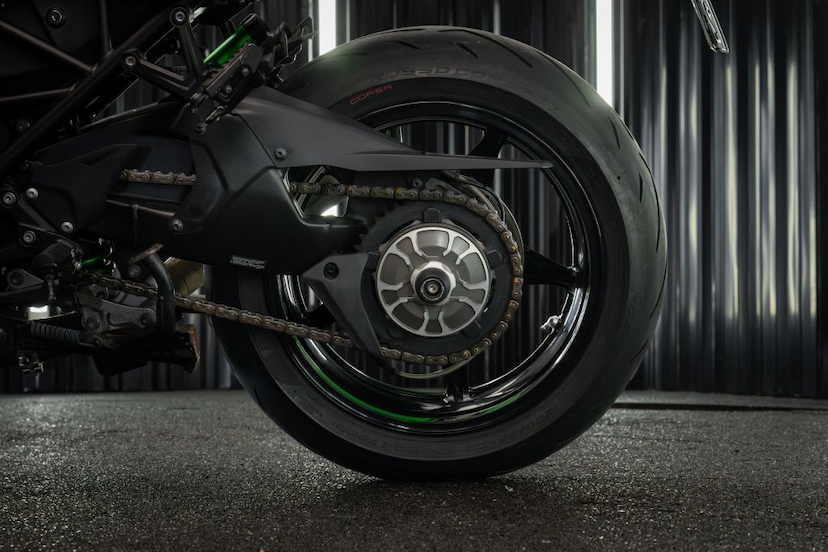 Foto do veículo KAWASAKI NINJA H2 SX SE  2019 8.250 KM 169.900,00