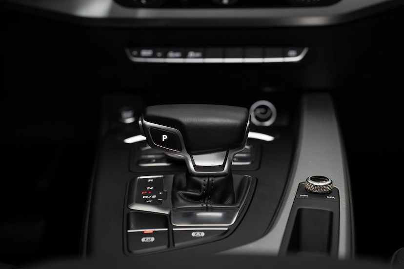 Foto do veículo AUDI A4 2.0 TFSI AMBIENTE AVANT GASOLINA 4P S TRONIC 2017 121.189 KM 119.900,00