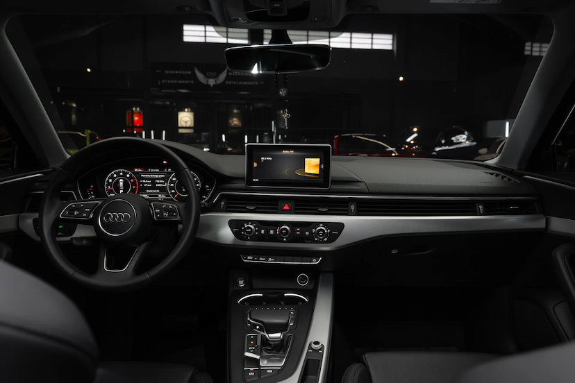 Foto do veículo AUDI A4 2.0 TFSI AMBIENTE AVANT GASOLINA 4P S TRONIC 2017 121.189 KM 119.900,00